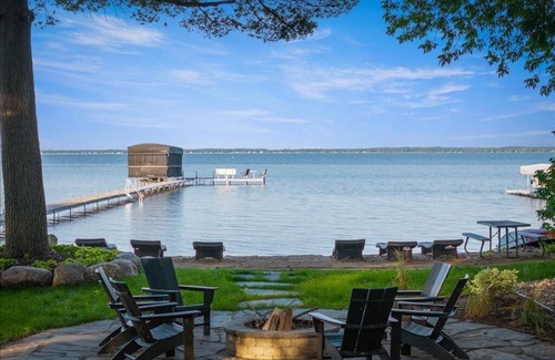 Breezy Point Cabin | Stone House- the perfect multi-family stay