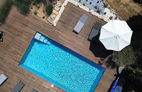 Bonnieux House | Stone house with pool and views of the Luberon valley.
