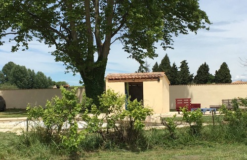 Courthezon House | Stone MAS on the wine route