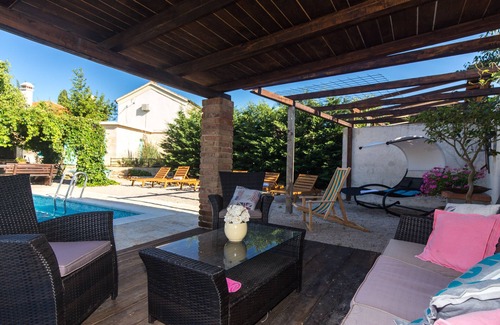Rasopasno Villa | Stone villa with pool, WLAN, air conditioning, washing machine, tumble dryer