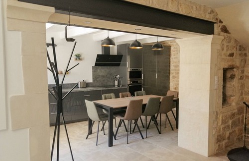 Saint-Restitut Ski Chalet | Stone village house with pool, Saint-Restitut – Drôme Provençale