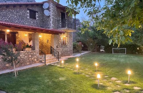 Kalavrita Ski Chalet | StoneNest Kalavryta -Luxury Stone Villa