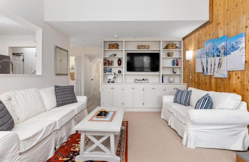 Nellysford House | Stoneridge 81 with Wintergreen Advantage