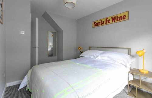 Margate Apartment | Stones Throw