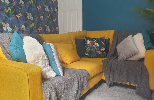 Leek House | Stonesthrow Townhouse in the Centre of Leek
