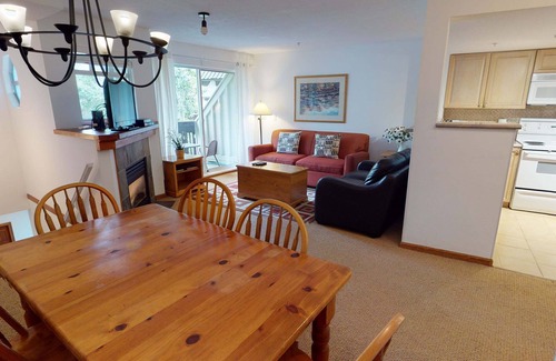 Village North House | Stoney Creek Lagoon - Whistler Premier