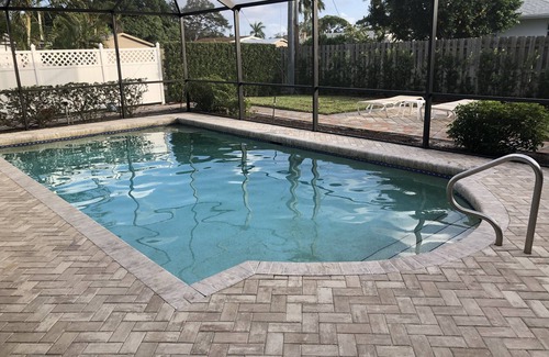 Bonita Springs House | Stop! Look at this Beautiful Pool Home Near Beaches