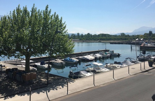 Le Bourget-du-Lac Apartment | STOP ON THE SEA.