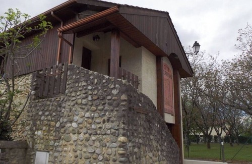 Beauvoir-en-Royans House | Stopover gîte for groups of 8 people - sportsmen, hikers, families