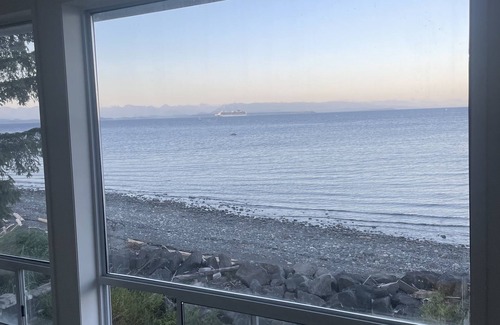 Campbell River House | Stories Beach Surf House