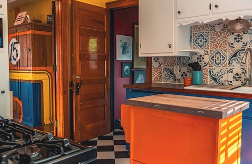 Sheboygan Apartment | Storybook 2-bedroom apartment 1mi from Lake Michigan