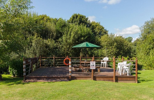Douglas House | Stovell - a holiday cottage that sleeps 8 guests in 5 bedrooms