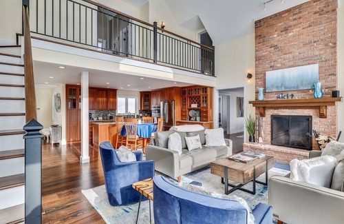 Stowe Area Ski Chalet | Stoweic Views - Luxury Dream Vacation Home