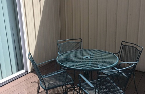 Ludington Apartment | STRAM *206