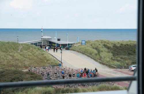 Buren Hotel | Strandhotel Buren aan Zee