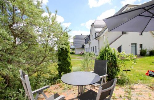 Lobbe Apartment | strandnahe FeWo mit Terrasse, gratis Nutzung vom AHOI Erlebnisbad und Sauna in Sellin - Rex Rugia FeWo 29-4