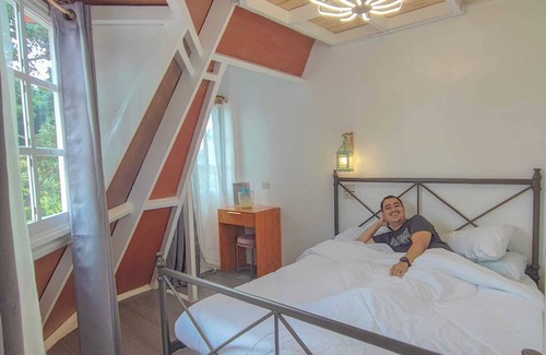 Tupi Hotel | Strawberry Guyabano Farm