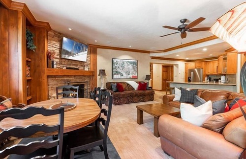 Beaver Creek Condo | Strawberry Park On The Slopes In Beaver Creek Ski-In/Ski-Out