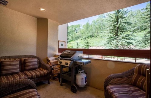 Beaver Creek Condo | Strawberry Park On The Slopes In Beaver Creek Ski-In/Ski-Out