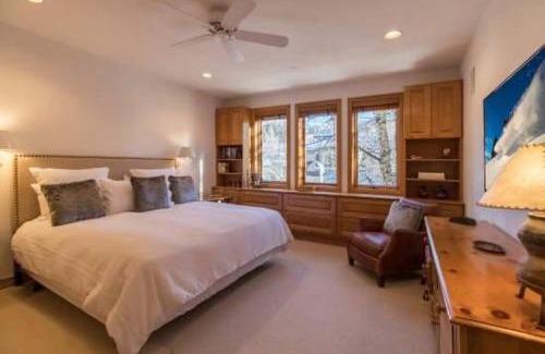 Beaver Creek Apartment | Strawberry Park Ski In Ski Out Condo