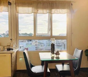 Phuong Hotel | Street View Hotel & Apartment