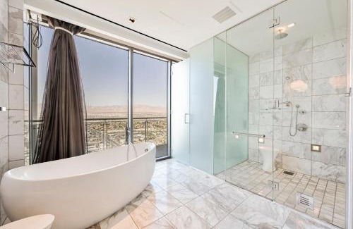 Las Vegas Apartment | StripViewSuites Ultimate Luxury Penthouses Full Strip View & Balcony