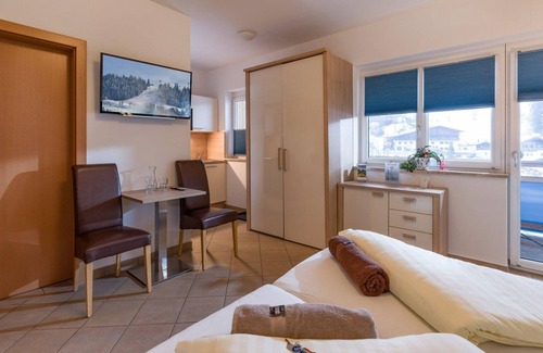Scheffau am Wilden Kaiser Cottage | Studio-appartement mit Küche, Bad, Balkon - Haus Romeo - Alpine Gay Resort