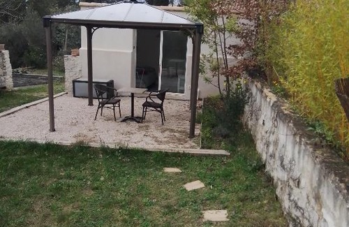 Eguilles Apartment | Studio à la campagne