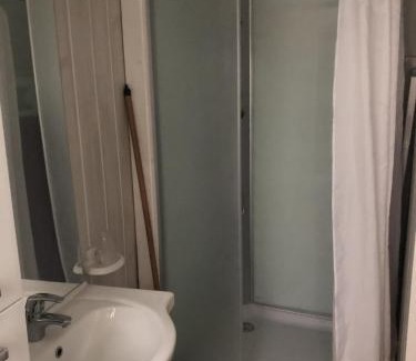 Aix-les-Bains City Center Apartment | Studio 23 m2 Henri IV, centre-ville proche des thermes