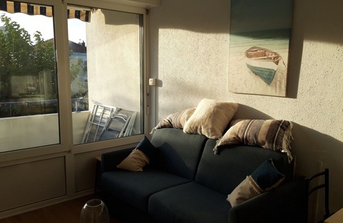 Port District Apartment | Studio 30 Mètres de la Plage