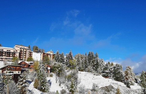 Enchastrayes Apartment | Studio 4p - magnificent view - at the foot of the slopes