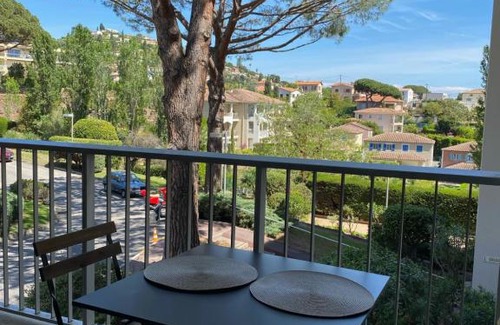 Golfe Juan Apartment | Studio 5 minutes Cannes et plages, terrasse, piscine