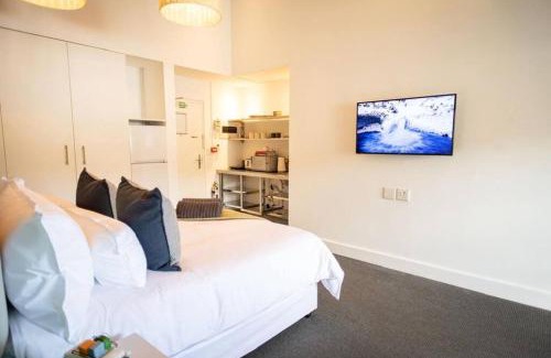 Hermanus City-Centre Apartment | Studio 7, Hermanus Waterfront