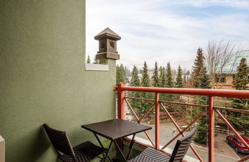 Village North Condo | Studio | Alpenglow Lodge | Private Balcony w/Mountain views | AC | Gym | Central Location