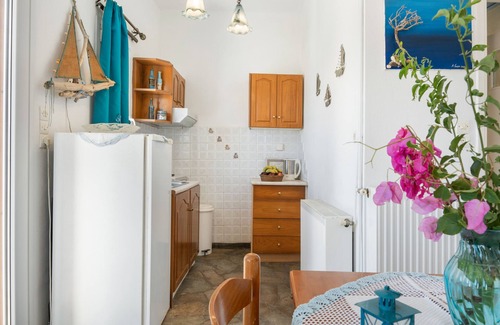 Livadi Apartment | Studio Apartment 'Agnadi' with Sea View, Balcony and Air Conditioning