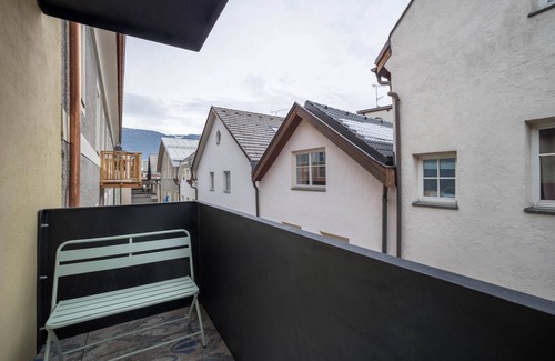Old Town Apartment | Studio Apartment 'Avia Living Teresa' with Mountain View and Wi-Fi