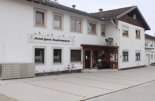 Traunreut Apartment | Studio apartment for up to 3 people
