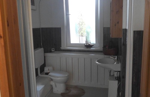 Hildesheim District House | Studio Apartment 'Gästezimmer Für 3 Personen' with Wi-Fi