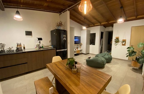 Robledo Apartment | Studio apartment near Hospital Pablo Tobon Wifi 500 Mbps