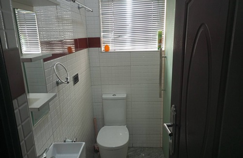 Port Harcourt Apartment | Studio apartment for shortlet in a quiet fully Serviced Estate 24hr power supply