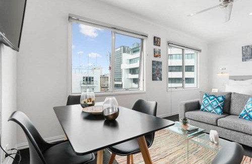 Auckland Central Business District Apartment | Studio Apartment on Princes Wharf