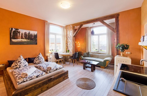 Oybin Apartment | Studio Apartment "Ostersund"