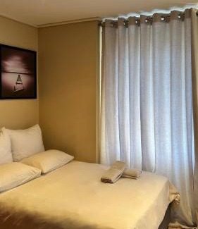 Paarl Apartment | Studio Apartment Paarl Central