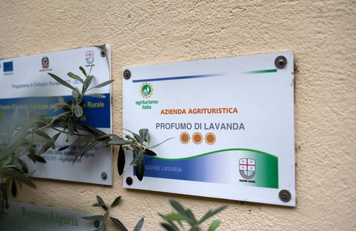 Nasino Apartment | Studio Apartment Profumo di Lavanda Verde with Mountain View & Wi-Fi