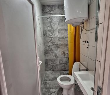 Ohrid Apartment | Studio Apartment ROOM 88 Yellow