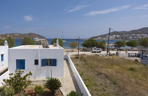 Serifos Apartment | Studio Apartment 'Studios Ninemia Serifos 4' with Sea View, Wi-Fi and Air Conditioning