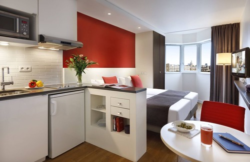 Montparnasse Apartment | Studio Apartment With Aircon In Montparnasse