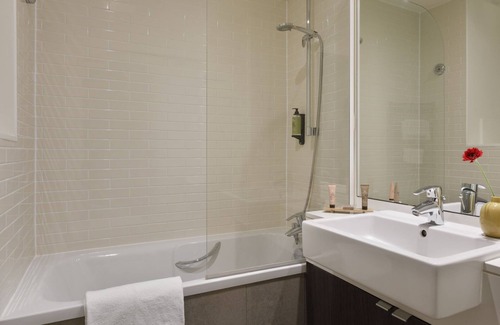 Montparnasse Apartment | Studio Apartment With Aircon In Montparnasse