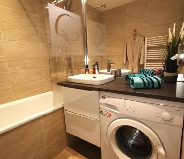Biarritz Apartment | Studio AppartHôtel OCEAN 7, Plage, Piscine, Terrasse