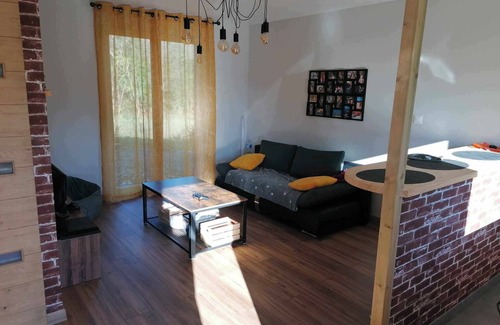 Bourbriac Apartment | Studio au Calme Entre mer et Campagne